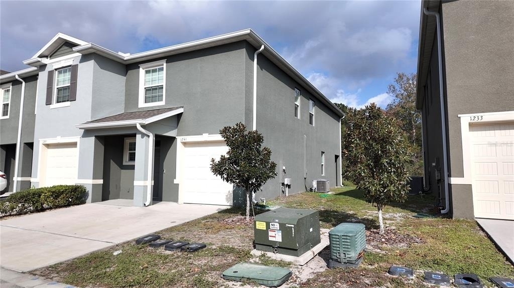 1241 Yellow Finch Drive - Photo 0