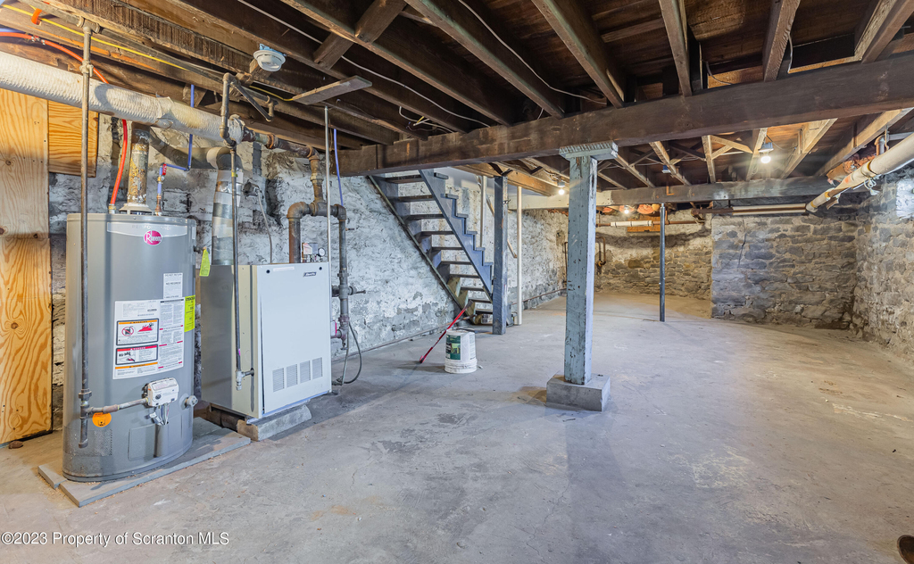 802 Quincy Avenue - Photo 15