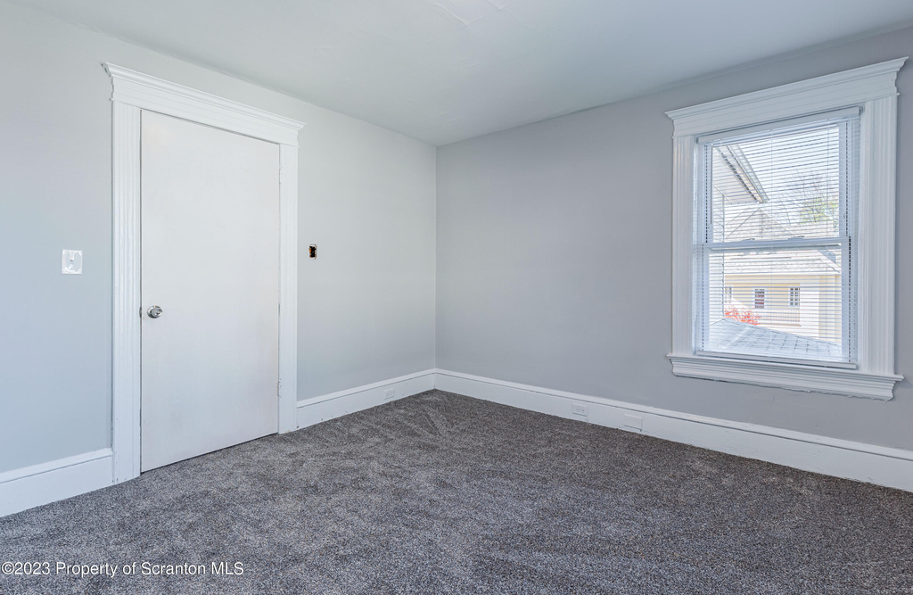 802 Quincy Avenue - Photo 13