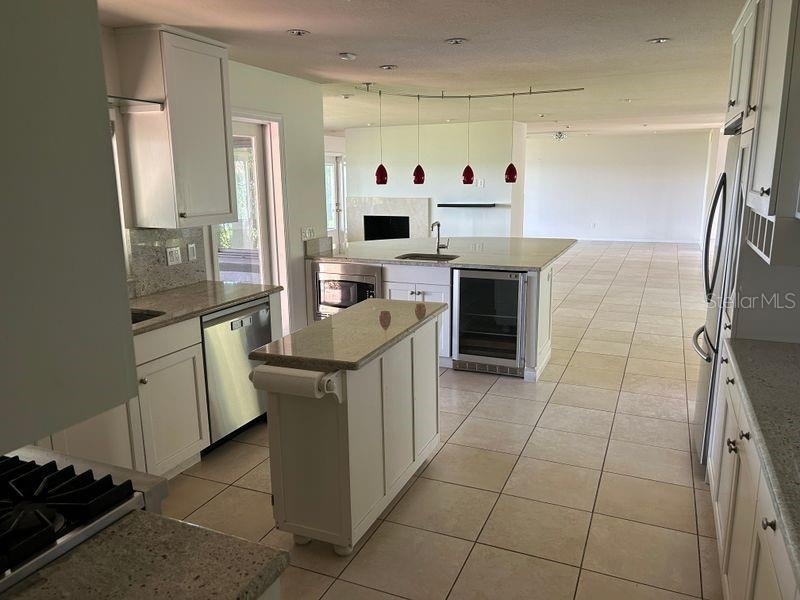 2844 Midsummer Drive - Photo 4