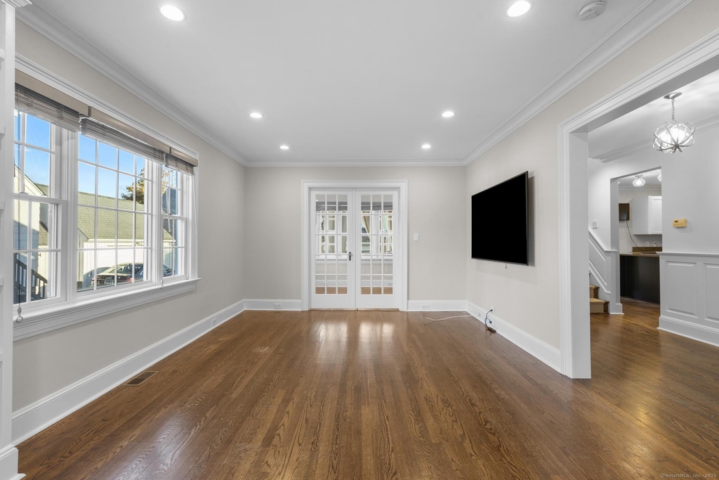 447 Reef Road - Photo 4