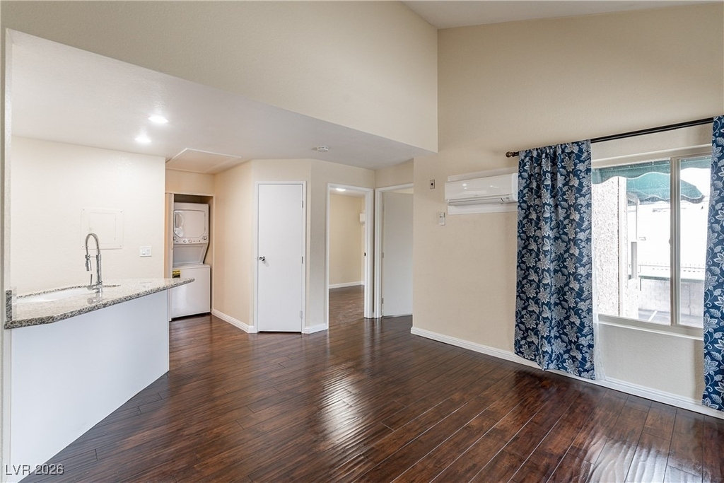 450 Elm Drive - Photo 3