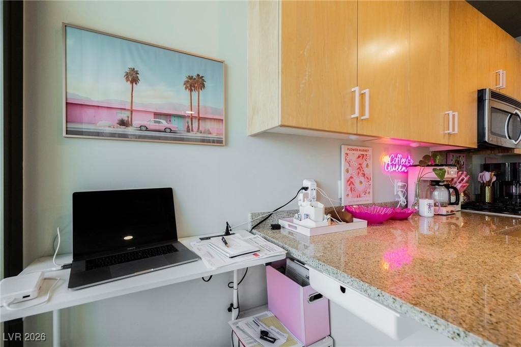 353 E Bonneville Avenue - Photo 7