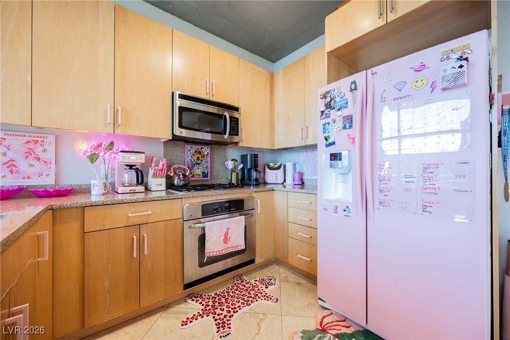 353 E Bonneville Avenue - Photo 9