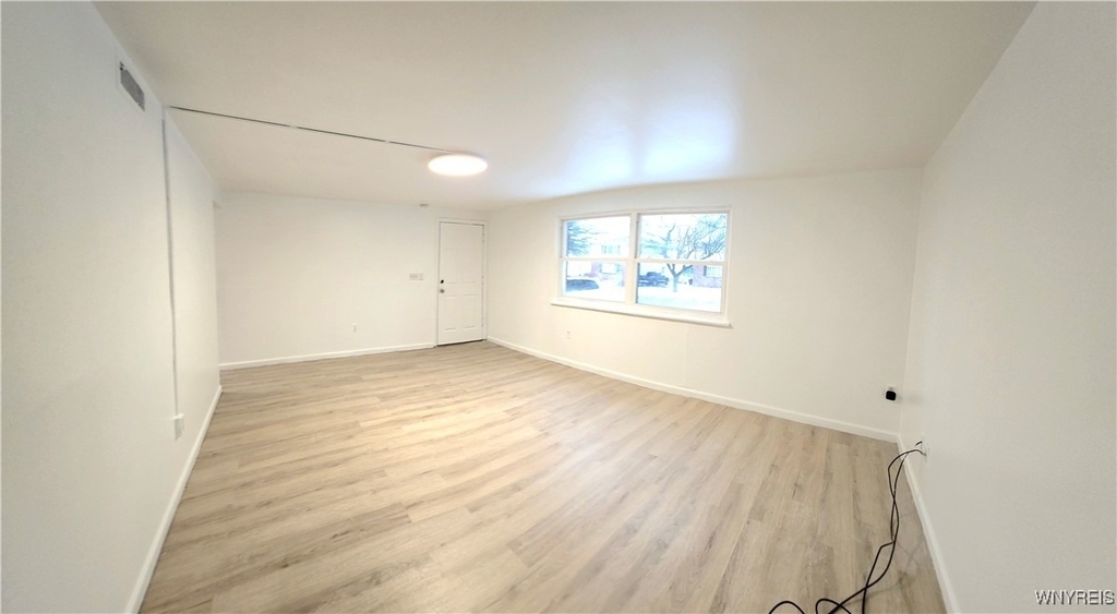 50 Strasbourg Drive - Photo 2