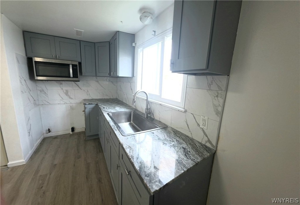 50 Strasbourg Drive - Photo 12