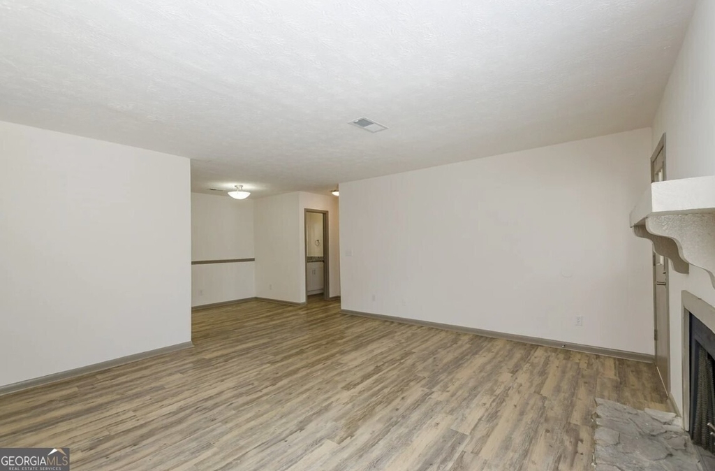 730 Franklin Se - Photo 3