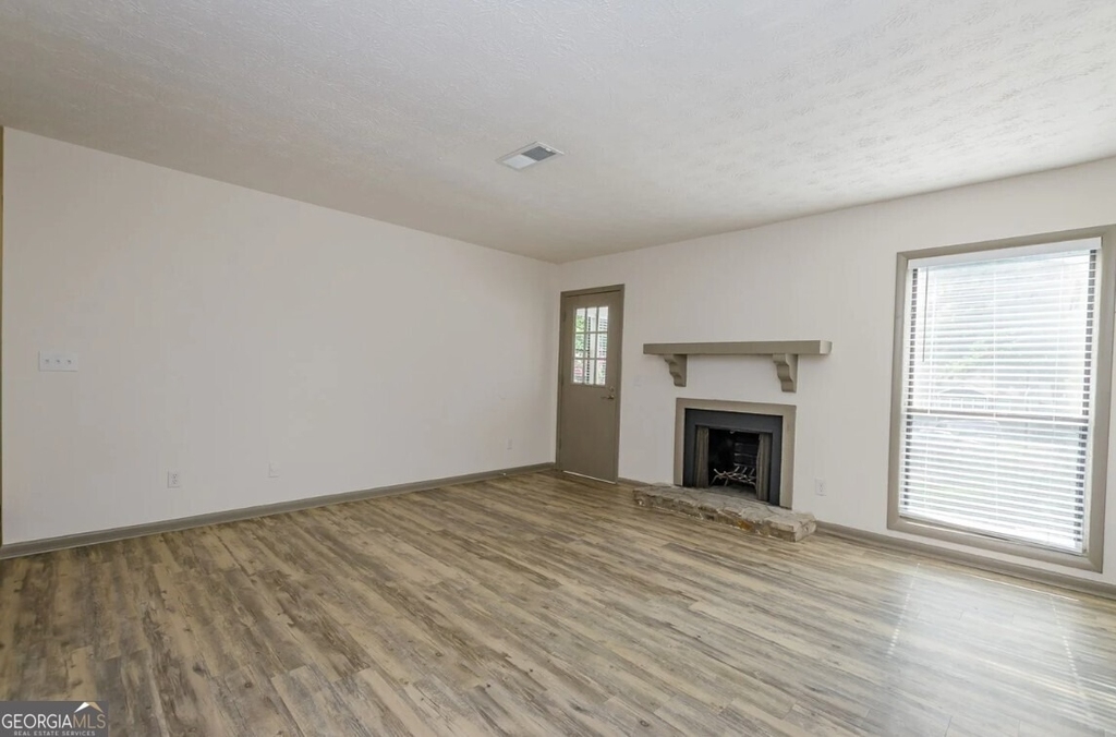 730 Franklin Se - Photo 2