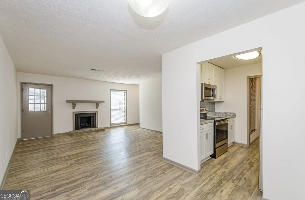 730 Franklin Se - Photo 4