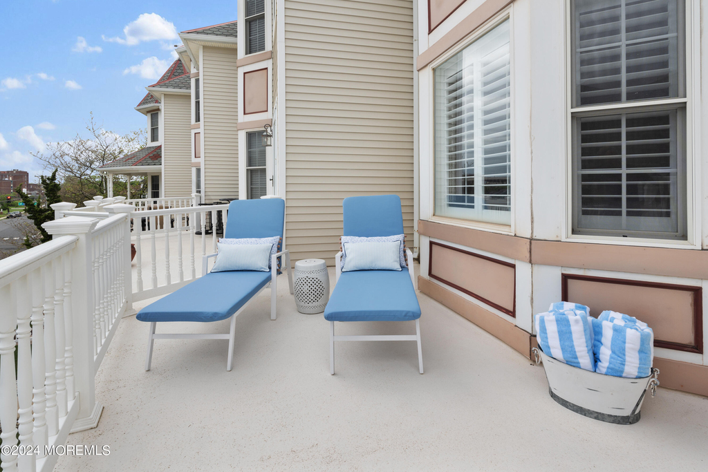 29 Pavilion Avenue - Photo 16