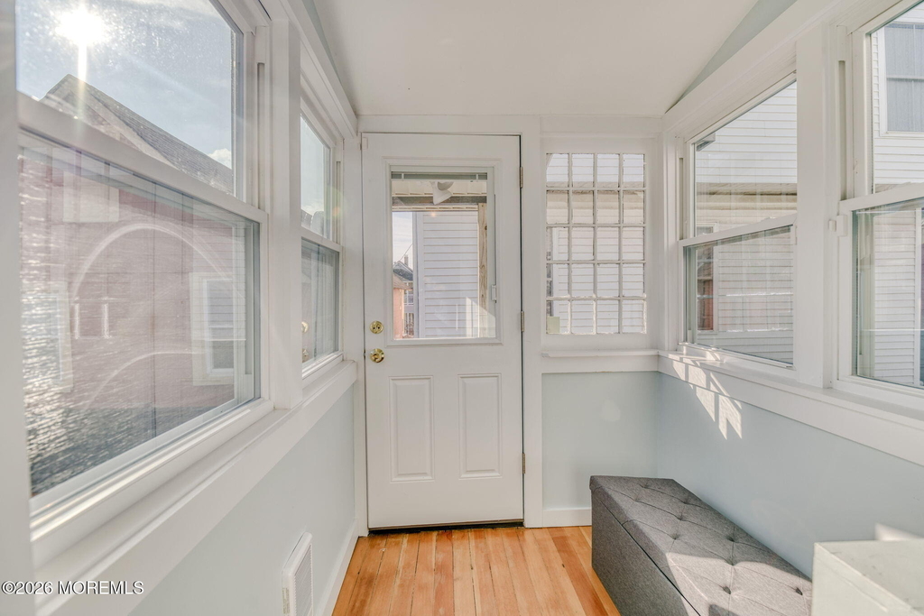 26 Heck Avenue - Photo 37
