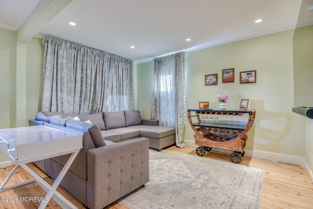 26 Heck Avenue - Photo 9