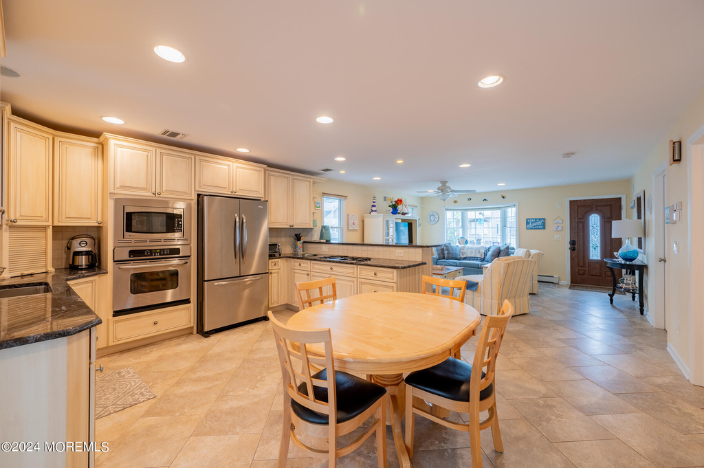 219 3rd Avenue - Photo 5