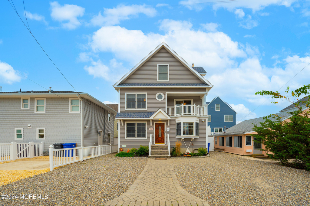 219 3rd Avenue - Photo 0