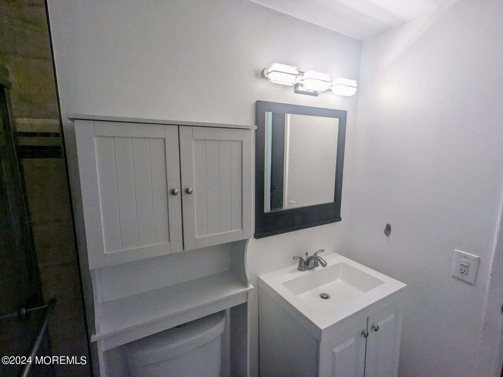 364 Westwood Avenue - Photo 9