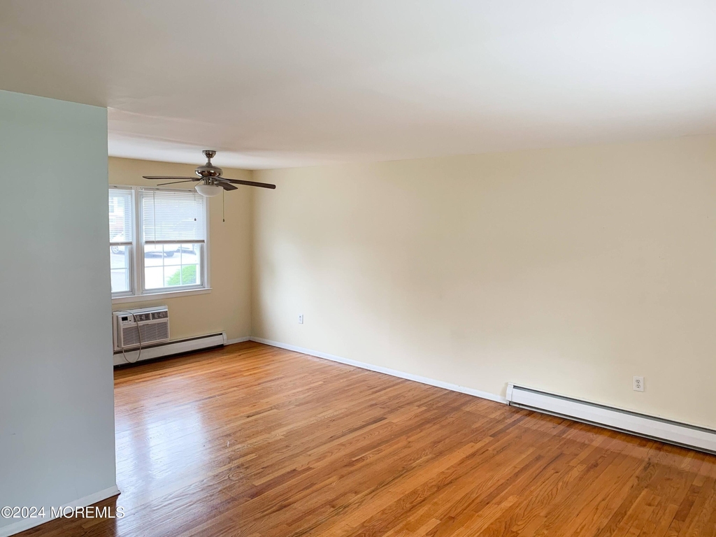 364 Westwood Avenue - Photo 3