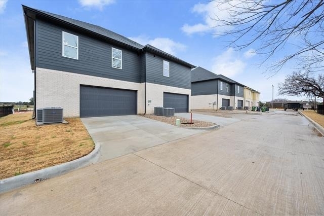 2355 Spring Park Boulevard - Photo 28
