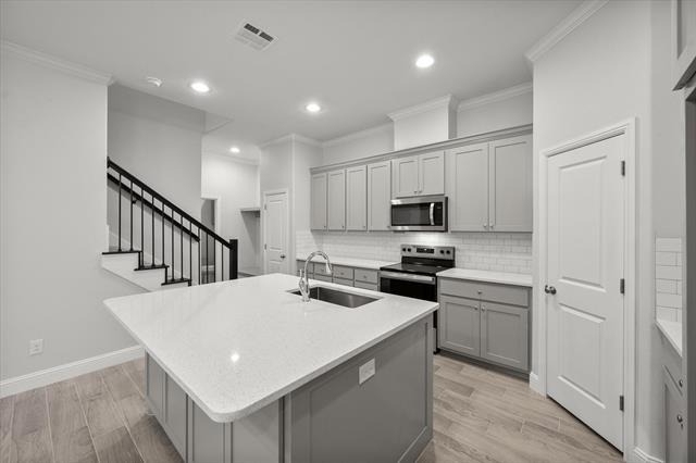 2355 Spring Park Boulevard - Photo 9