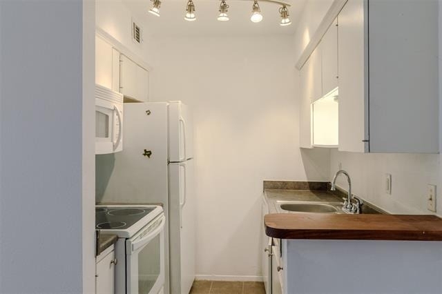 4859 Cedar Springs Road - Photo 15