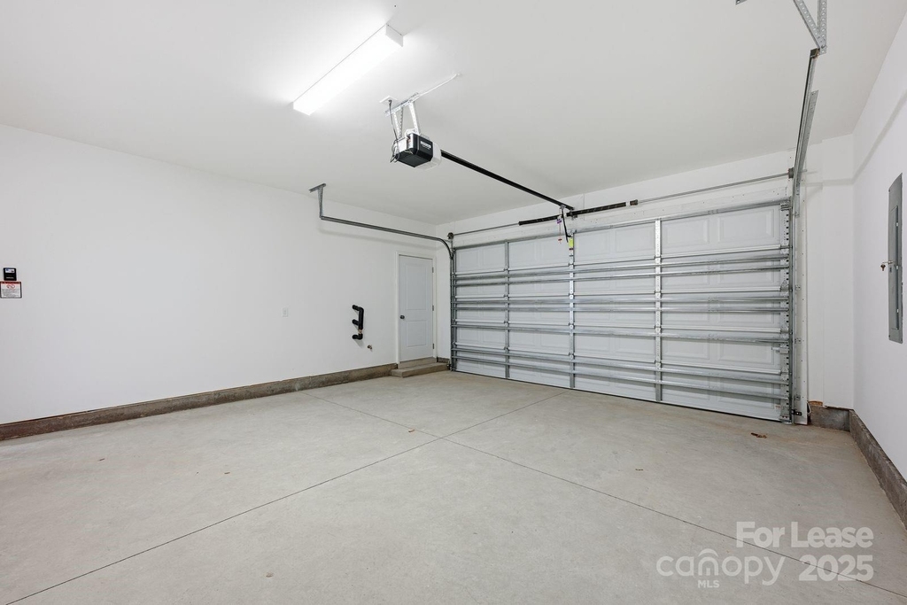 11003 Valkyrie Lane - Photo 5