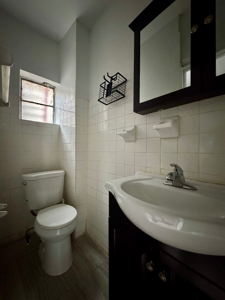 422 East 118th Street - Photo 6