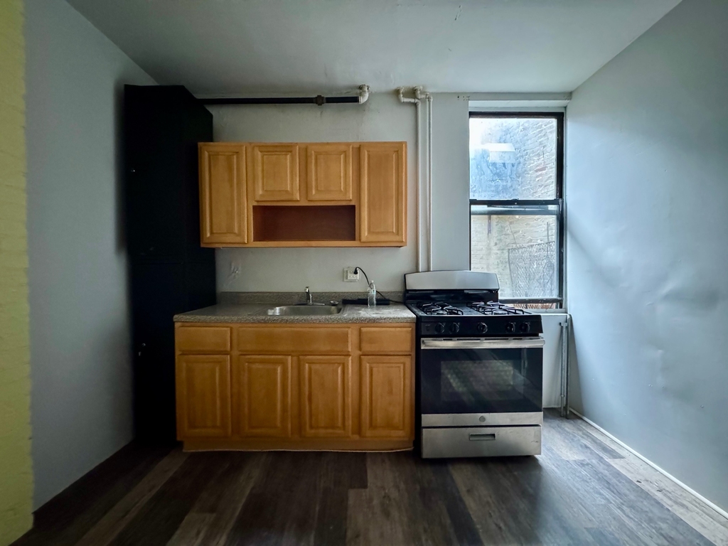 422 East 118th Street - Photo 5