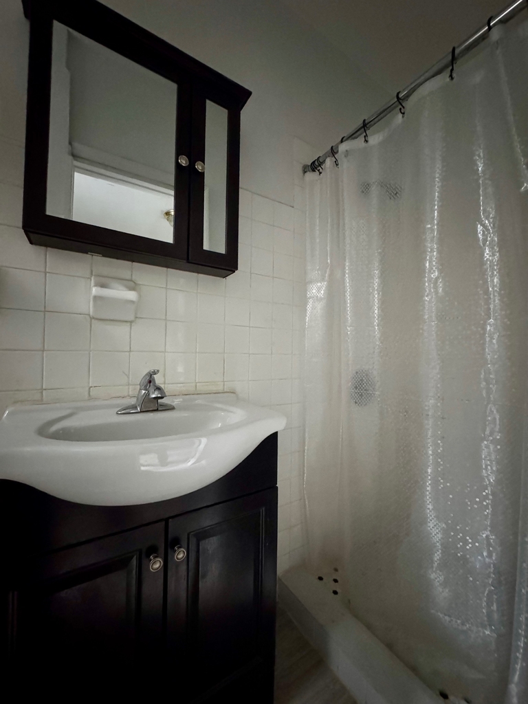 422 East 118th Street - Photo 9