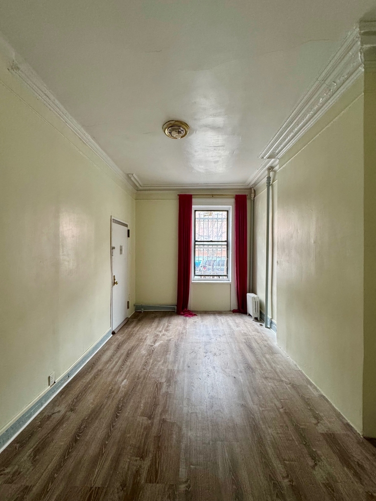 422 East 118th Street - Photo 1