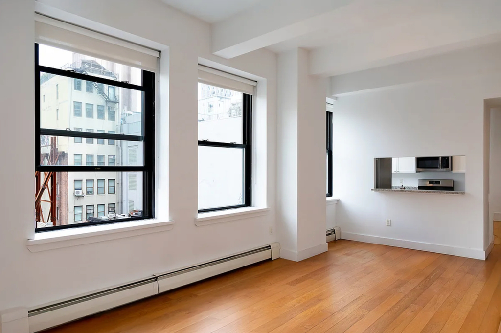 West Broadway, Tribeca, Downtown Manhattan - Photo 1