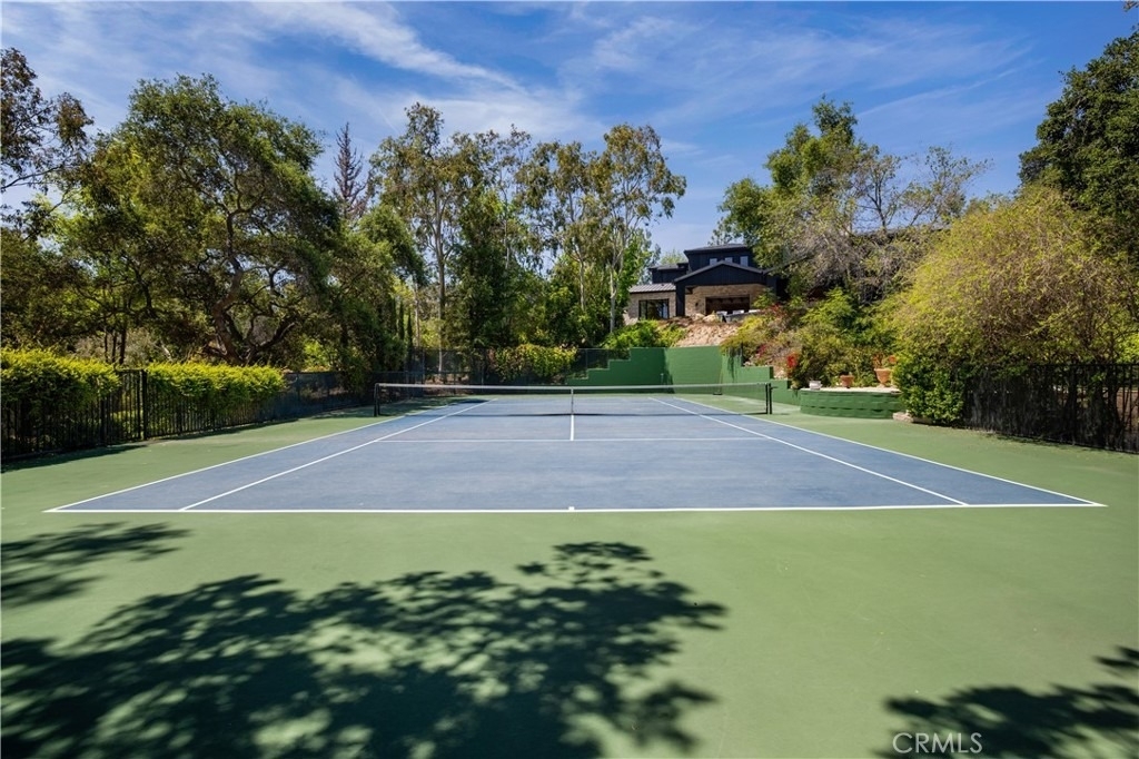 24341 Rolling View Road - Photo 39