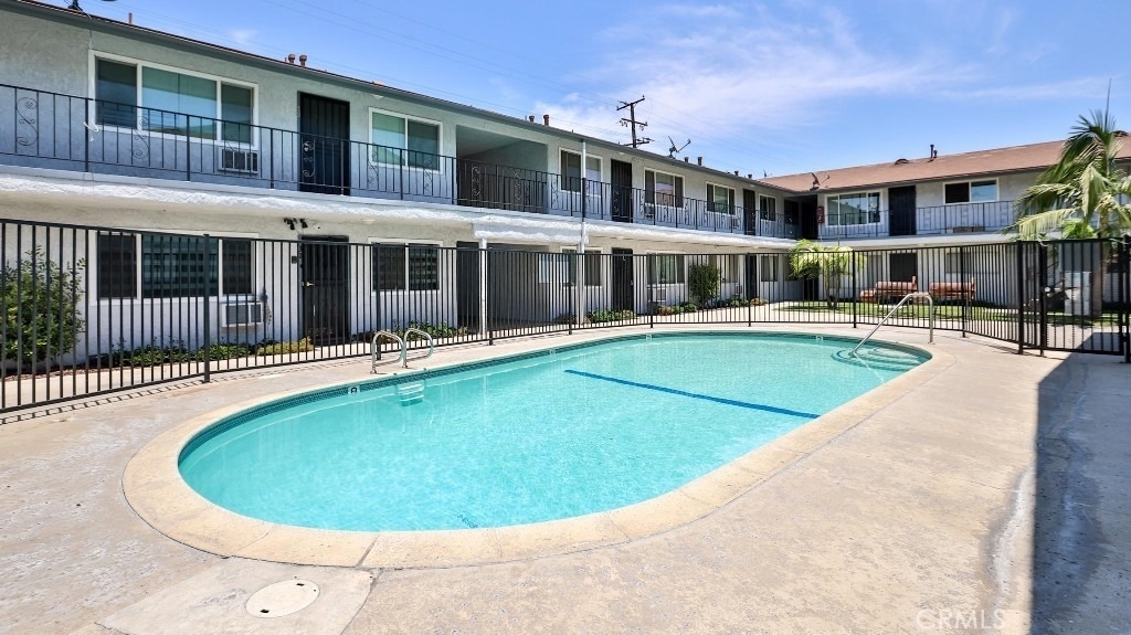 2890 E Artesia Blvd - Photo 5