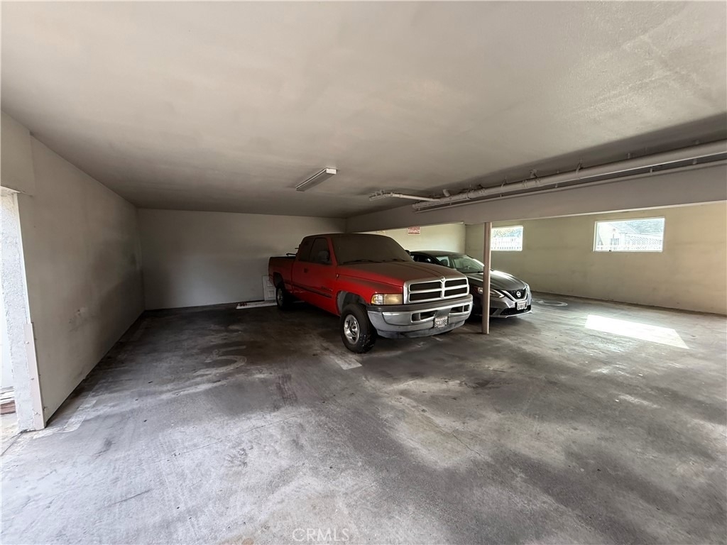 400 N Hobart Boulevard - Photo 17