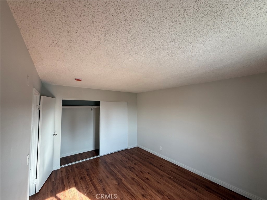 400 N Hobart Boulevard - Photo 6