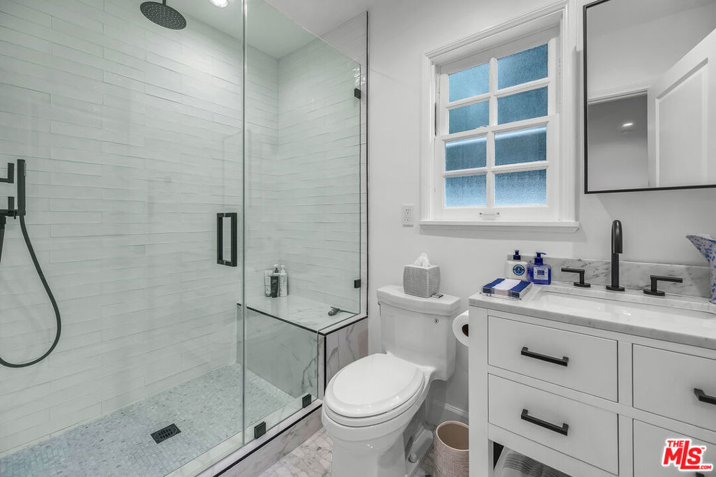 751 Westholme Avenue - Photo 16