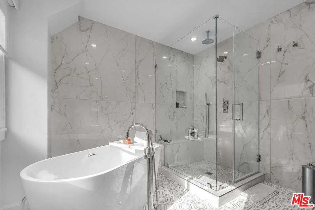 751 Westholme Avenue - Photo 19