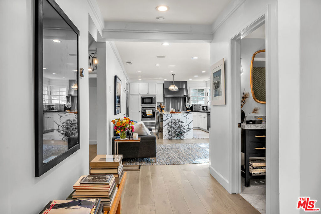 751 Westholme Avenue - Photo 6
