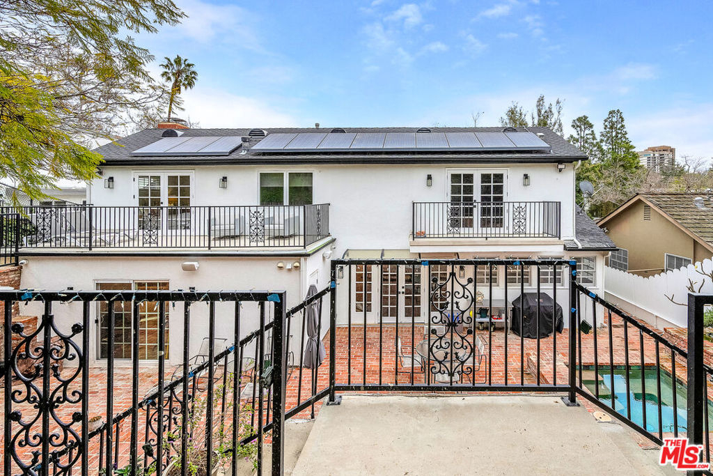 751 Westholme Avenue - Photo 39