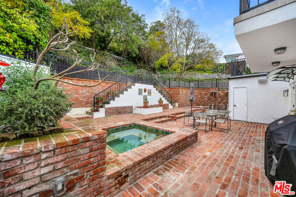 751 Westholme Avenue - Photo 27