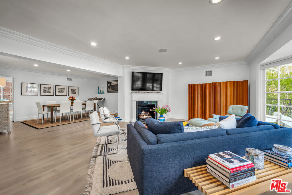 751 Westholme Avenue - Photo 3