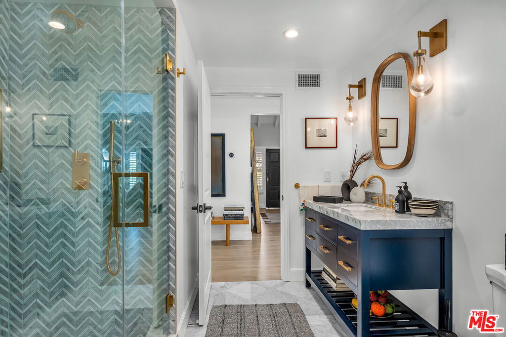 751 Westholme Avenue - Photo 8