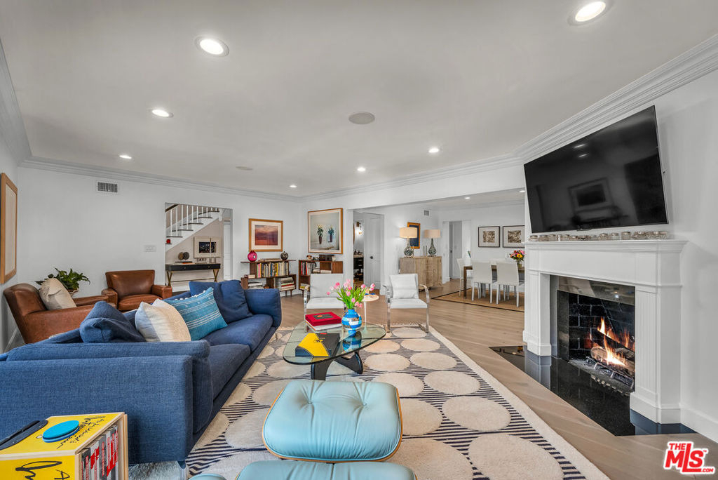 751 Westholme Avenue - Photo 4