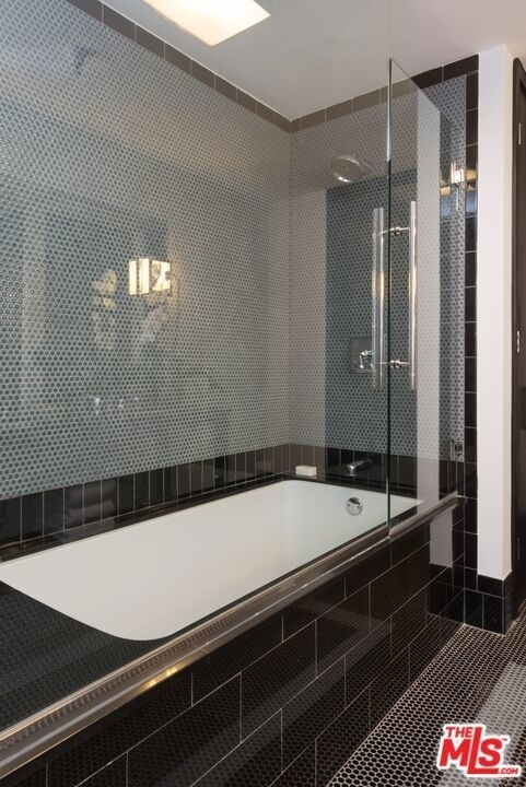 1645 Vine Street - Photo 22