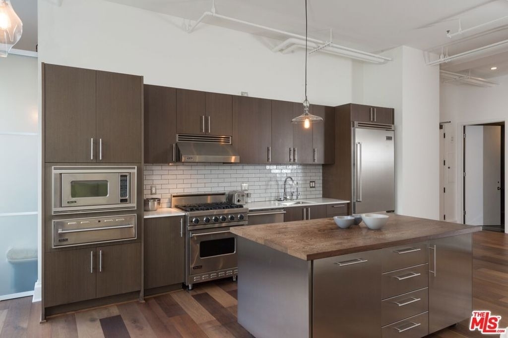 1645 Vine Street - Photo 14