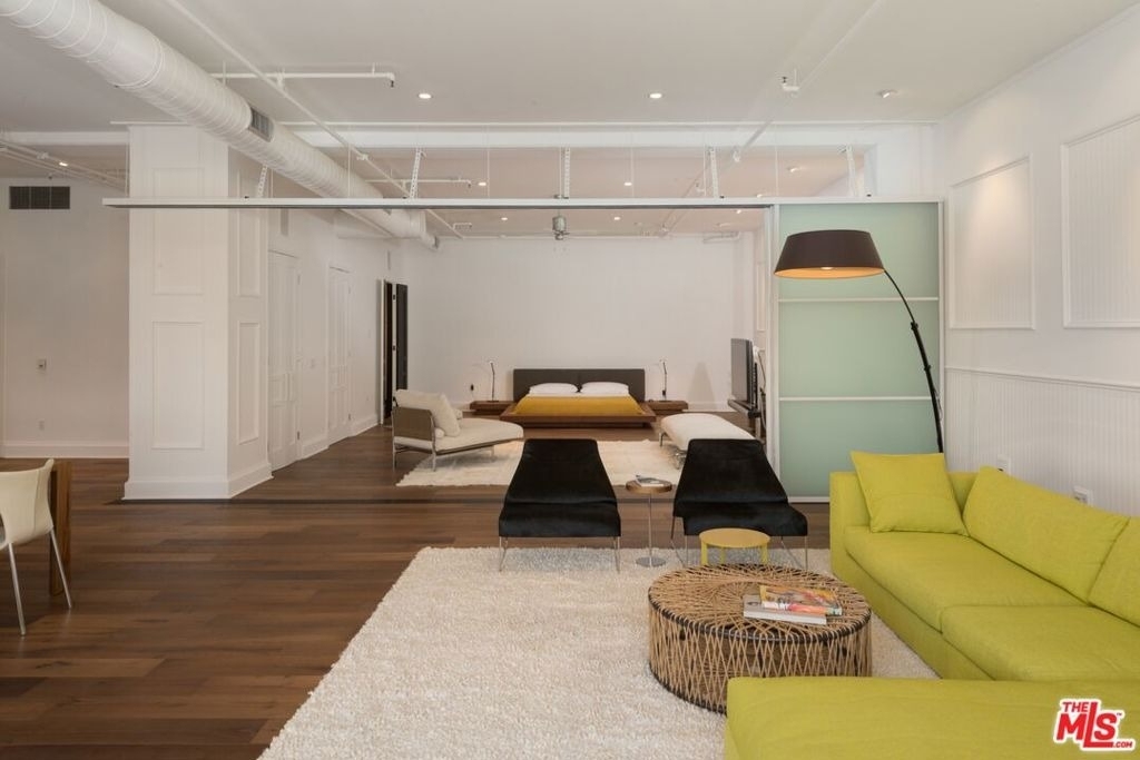 1645 Vine Street - Photo 18