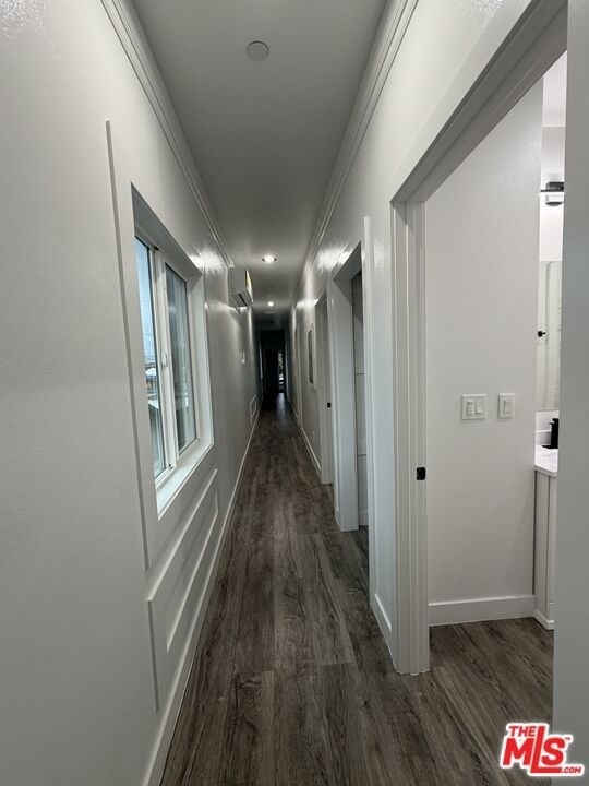 8624 Graham Avenue - Photo 4