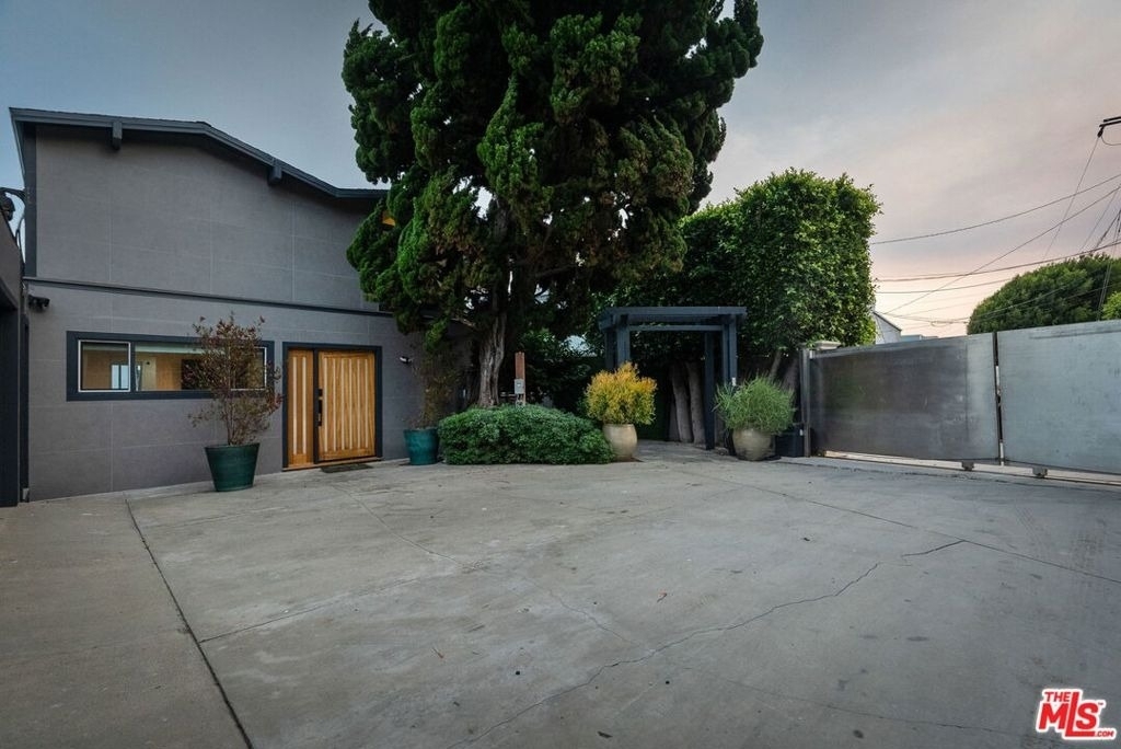 26044 E Pacific Coast Highway - Photo 30