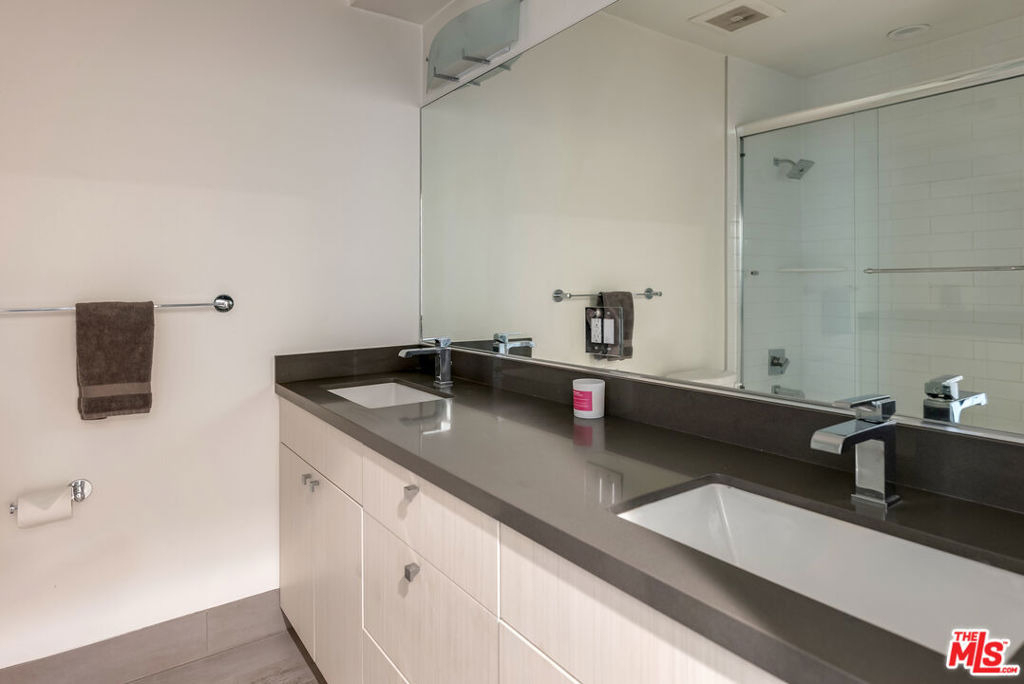 11912 Laurelwood Drive - Photo 10