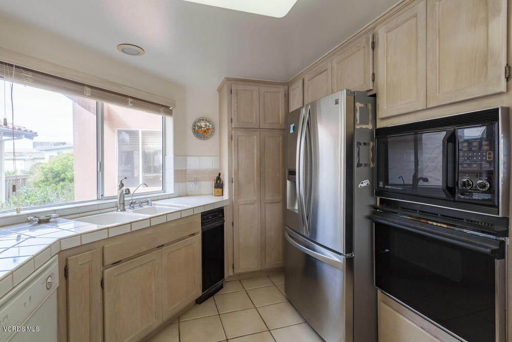 1201 Cornwall Lane - Photo 10