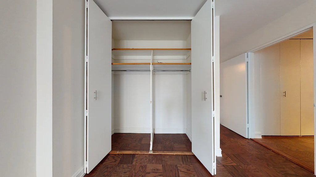 East 71st St and 1st Ave - Photo 9
