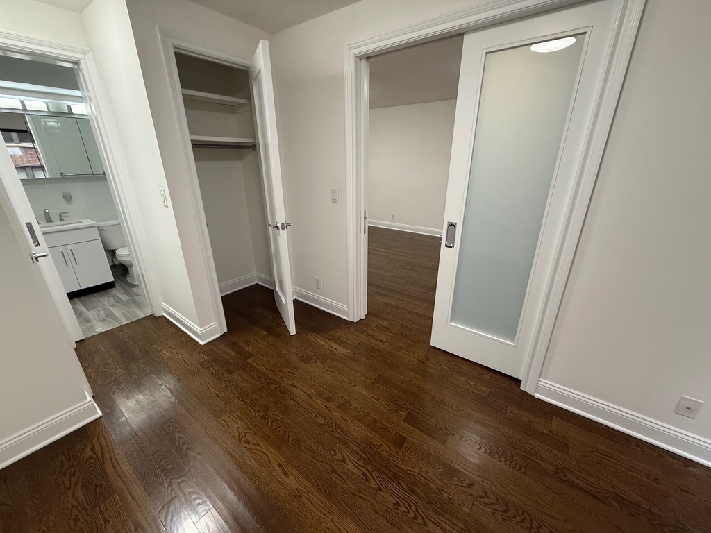 East 56th Street - Photo 6